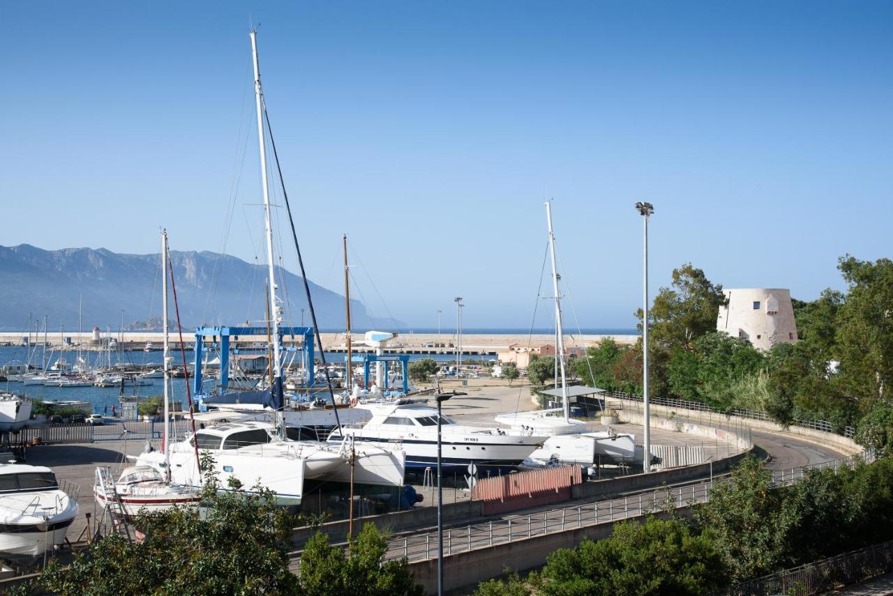 Loft Lungomare Vista Mare E Monti Apartment Arbatax Luaran gambar