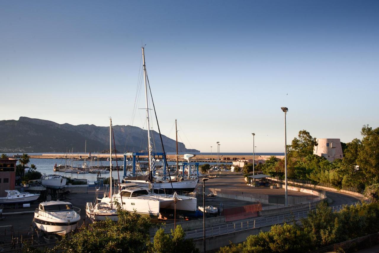 Loft Lungomare Vista Mare E Monti Apartment Arbatax Luaran gambar